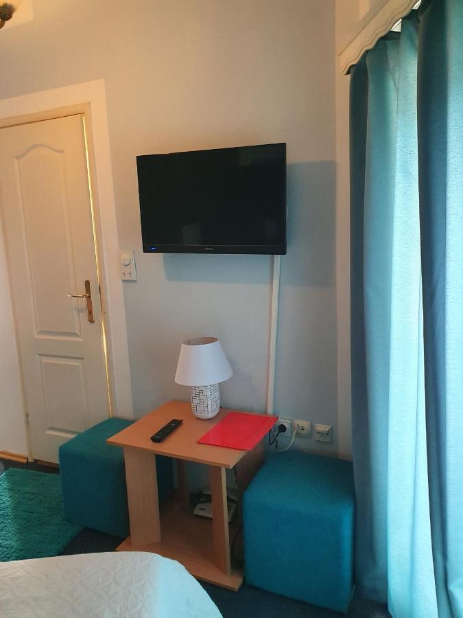 Motel Zoka Dvorovi Kültér fotó